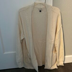 Universal Threads cardigan. Off white/cream color. Size M.
